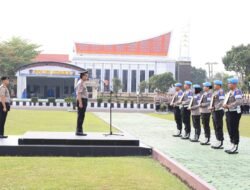 Polda Babel Gelar Upacara PTDH 6 Anggota, Kapolda : Harus Jadi Contoh Dan Pembelajaran Bagi Anggota